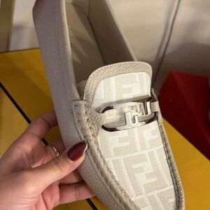 Men's Fendi Cream 'O Lock FF Logo Leather Loafer with Silver Buckle